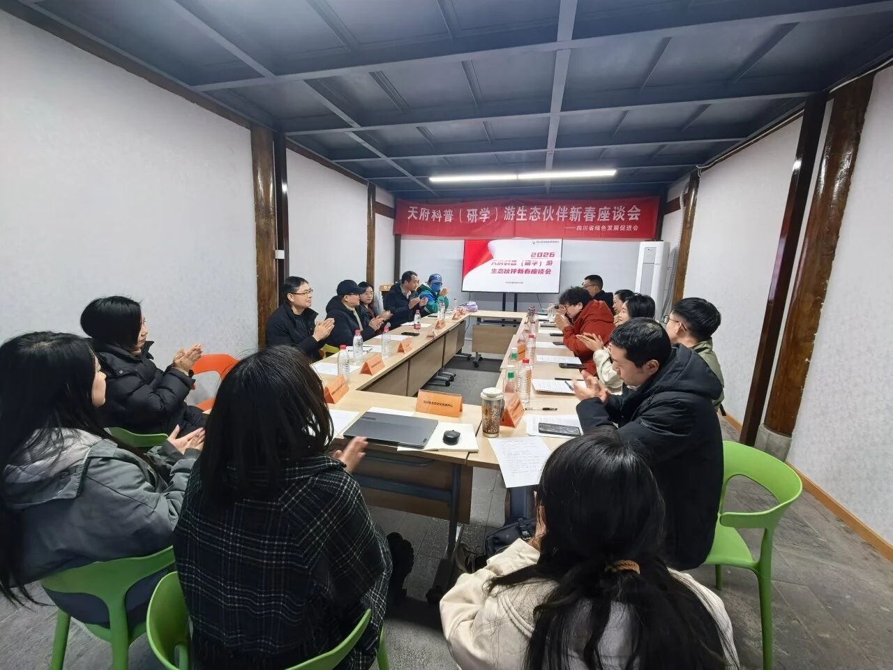 5d61ef10-8350-4722-92f1-cf0defaced93 5d61ef10-8350-4722-92f1-cf0defaced93