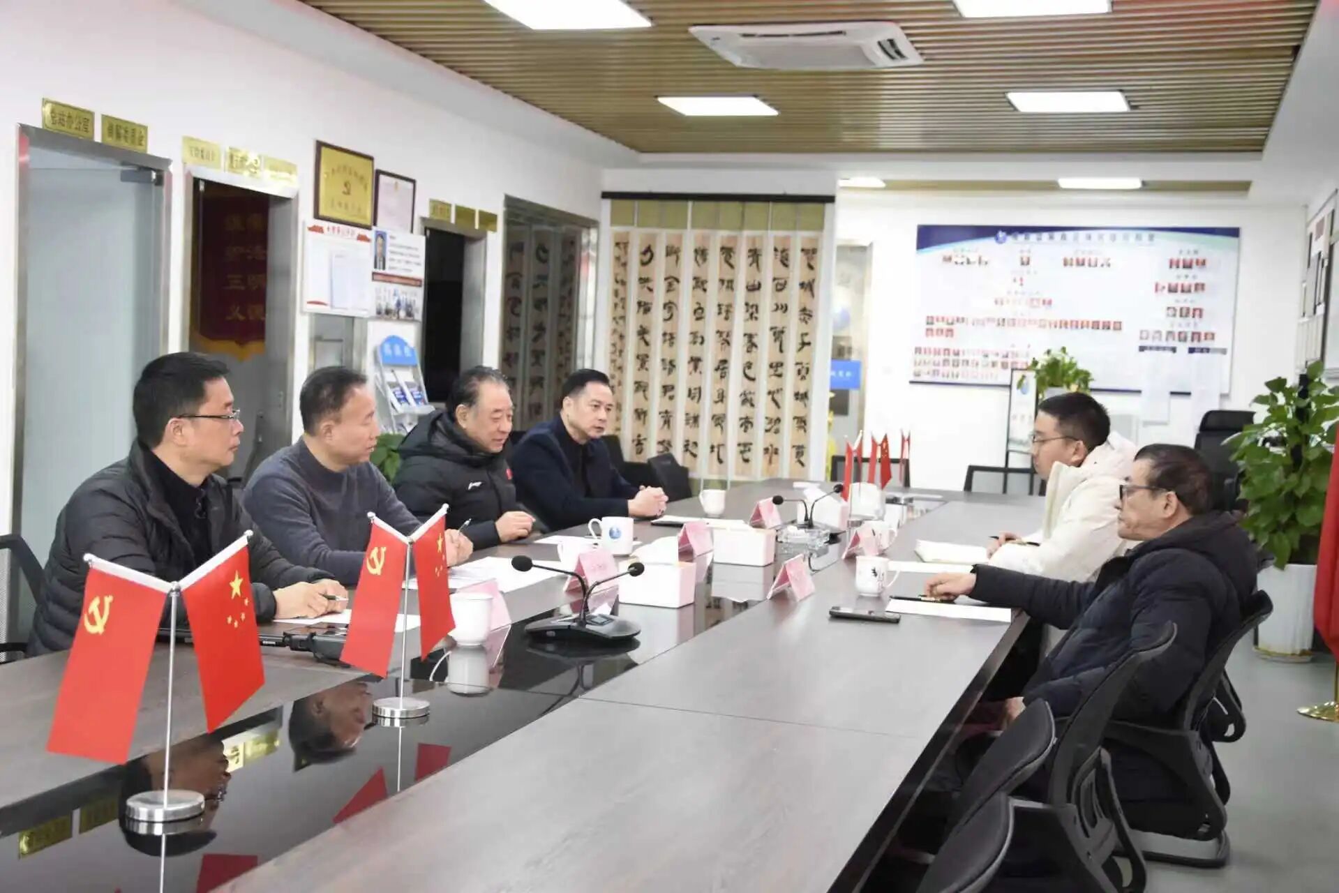 cd9da0a4-855e-464b-9879-caf591366bb4